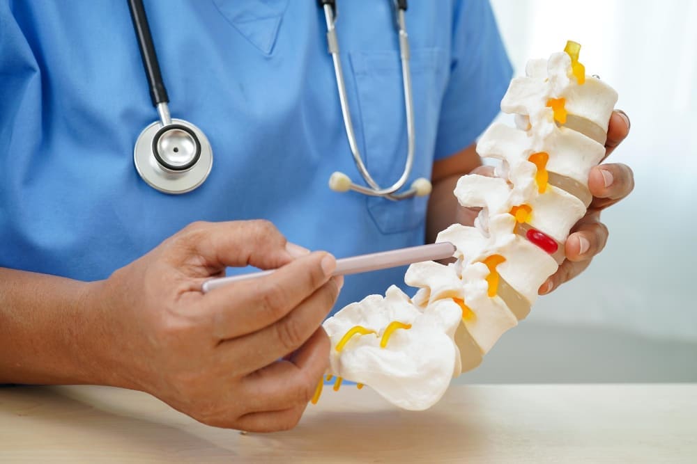 especialista-en-columna-vertebral.jpg